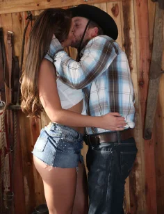 Abby Cross Abby Cross Cuntry Booty 25