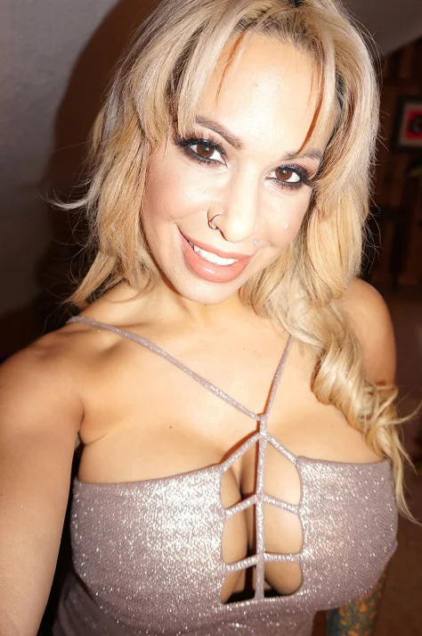 Alyssa lynn romantic aggression 4 09