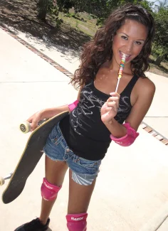 Ariana Fox Ariana Fox Skater Slut Fuck 10