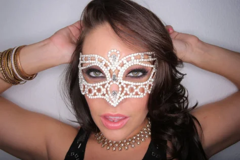 Gracie glam white room w gracie 10