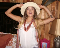 Pamela Morrison Pamela Morrison Boho Beauties 5 01