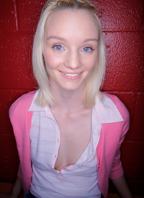 Sammie daniels break my hymen 01