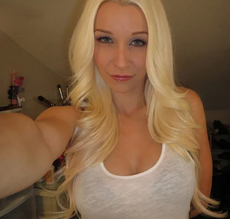 Stevie shae unwrapped 13