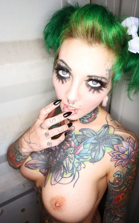 Sydnee vicious china doll 06